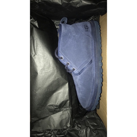 Men Ugg’s - Picture 6 of 7